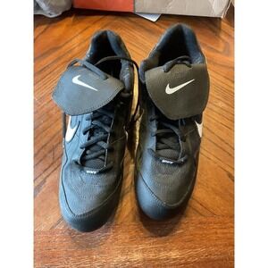 Nike baseball Cleats 10.5 used T45